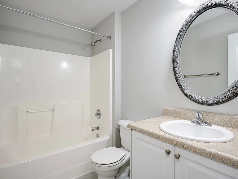 812 Paisley Ln — Photo 21