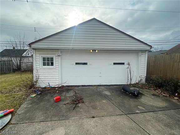 5th image of 13650 Shady Oak Blvd