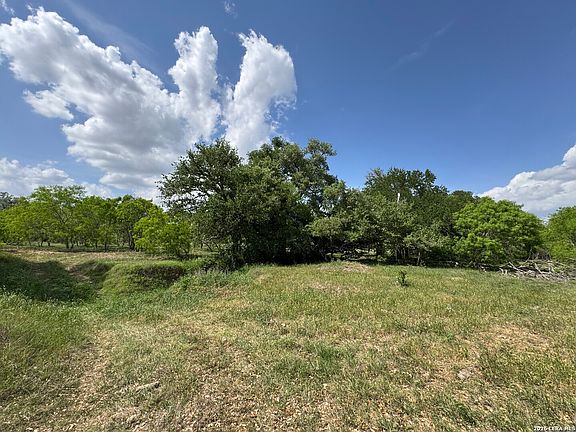 5th image of 1110 Hartfield Road