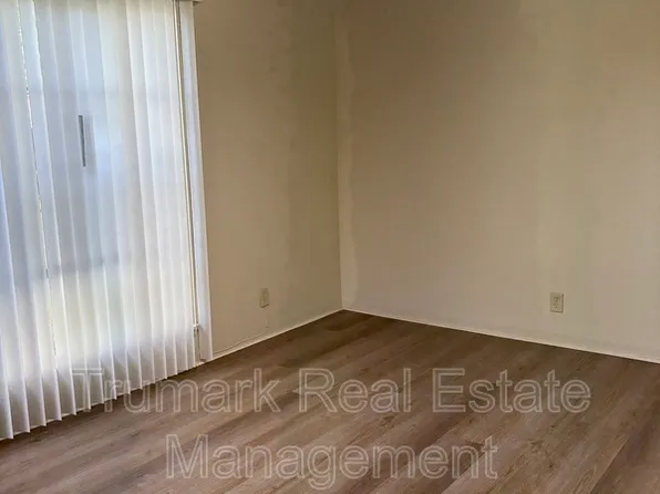 1037 E Glenoaks Blvd #D, Glendale, CA 91206