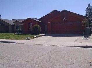 1810 Blossom Ave, Delano, CA 93215