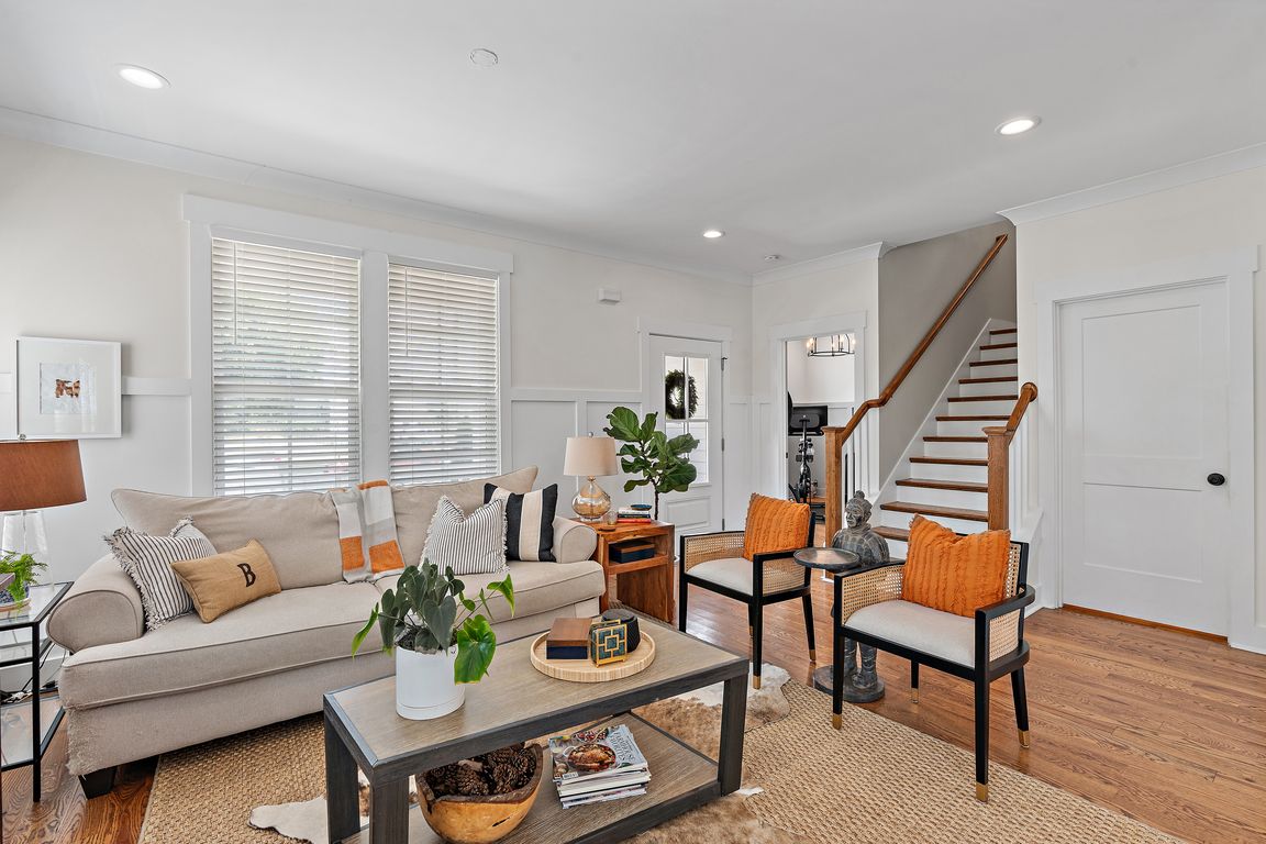 next background image