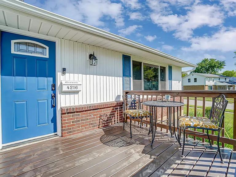 4216 Silver Oak St — Photo 5