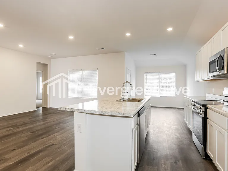 127 Jasmine Ct — Photo 7