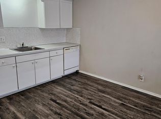 211 W Muskogee St #201, Catoosa, OK 74015