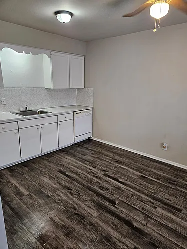 211 W Muskogee St #201 Photo 1