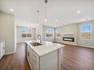 15640 Goodview Trl N, Hugo, MN 55038