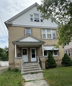 94-96 Henry Street, Hartford, CT, 06114