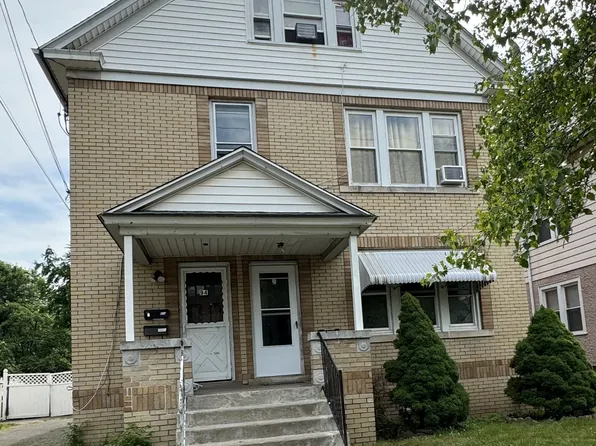 94-96 Henry Street, Hartford, CT 06114