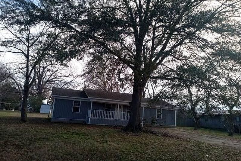 1st image of 1307 Lee St