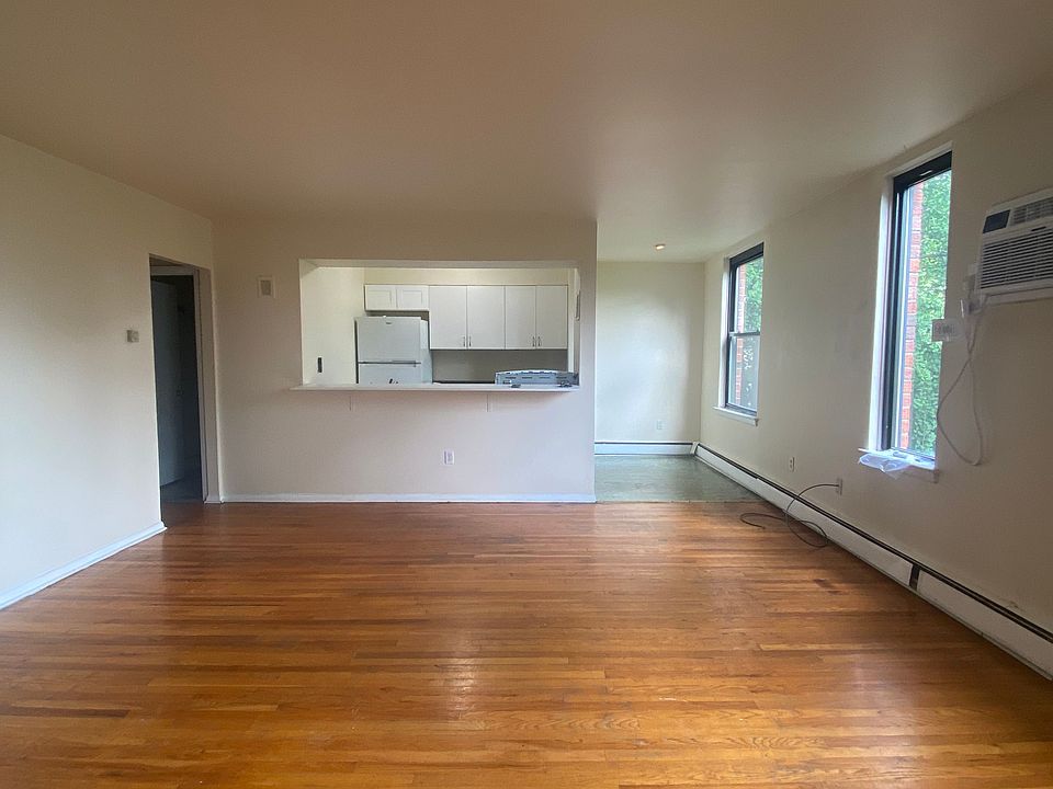 1st image of 4520 Springfield Ave APT C3