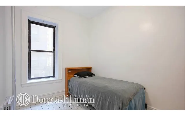 Sold by Douglas Elliman | media 4