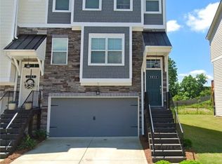 2611 Hedgeway Cir, Kennesaw, GA 30144
