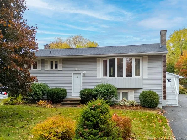 106 Hemlock Ave, Fredericton, NB E3A 1H1