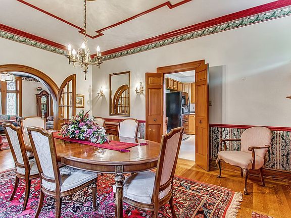 Formal dining