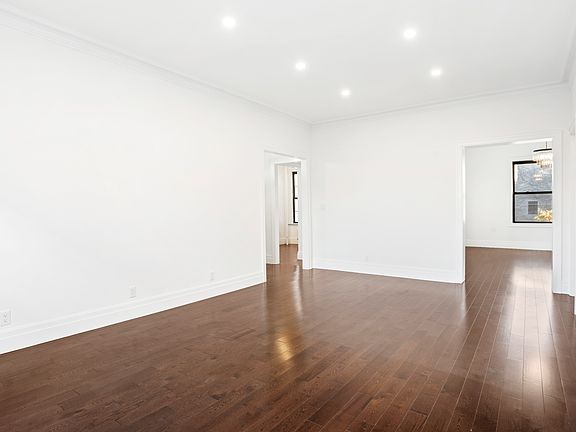 4th image of 195 Hicks St APT 6A