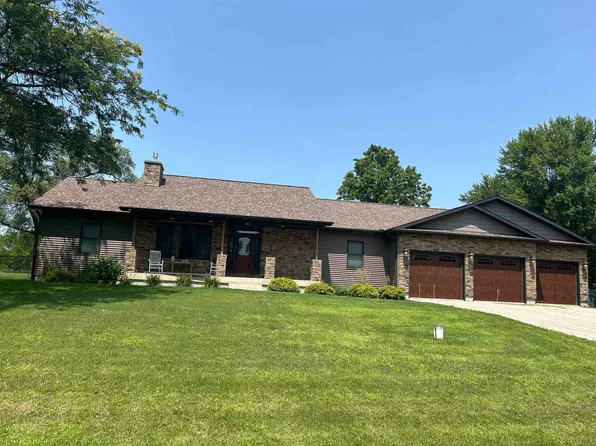 2506 Hubbard St, Sterling, IL 61081