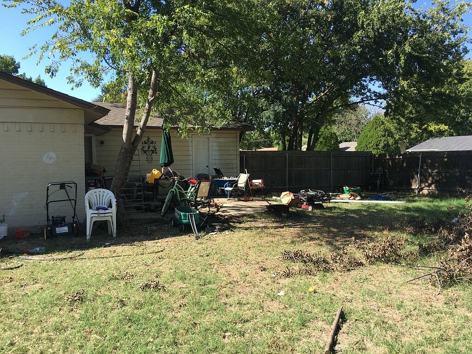 2nd image of 6320 Skylark Ln