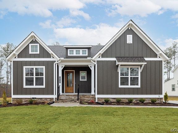 3rd image of 5258 Aristocrat Dr