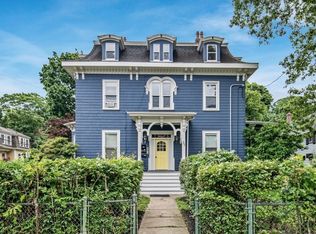 298 Lamartine St #2, Jamaica Plain, MA 02130
