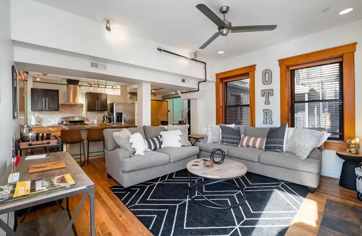 1 bed, $2,500 — Photo 1