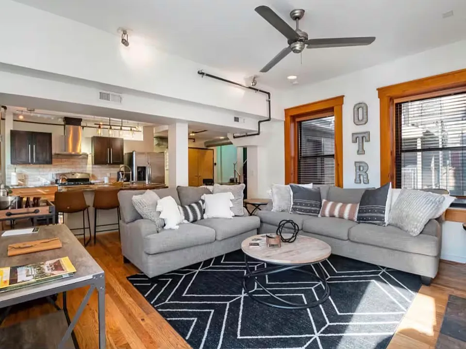 1417 Main St #4