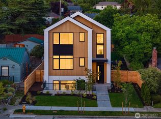 5822 56th Ave NE, Seattle, WA