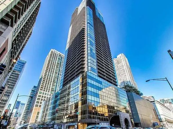 10 E Ontario St APT 905, Chicago, IL 60611