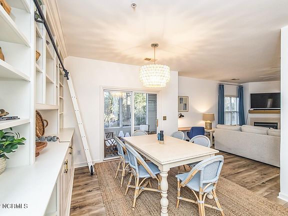 3rd image of 3905 River Front Pl Unit 102
