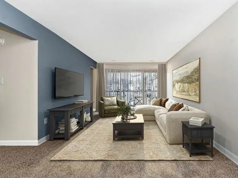 Arden Pointe Apartments — Photo 5
