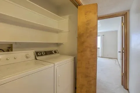 618 Meadow Green Ct SE — Photo 16