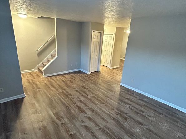 7999 Green Meadow Ct APT 1