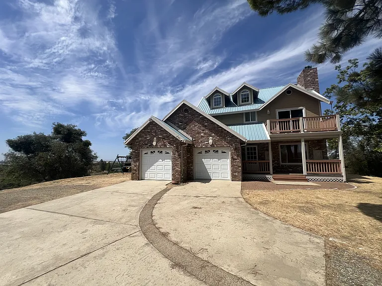 12040 Twin Pines Rd — Photo 1
