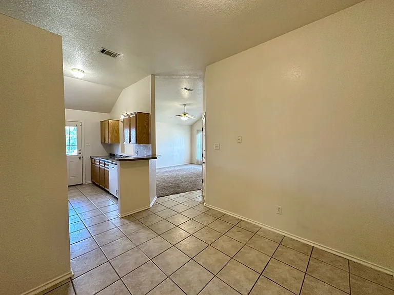 4201 Alleeta Dr — Photo 7