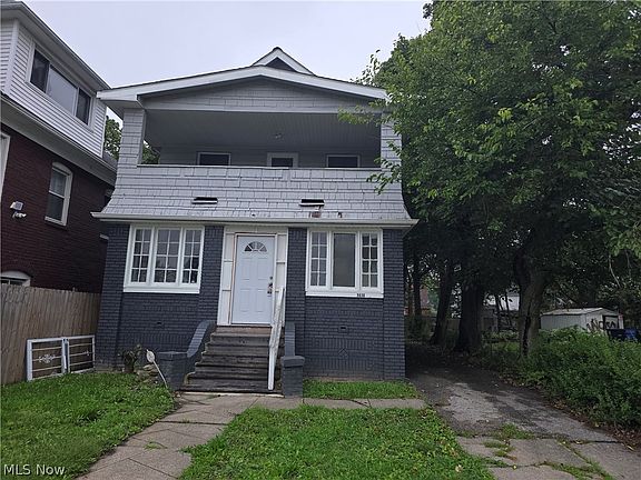 2nd image of 3036 E 111th St