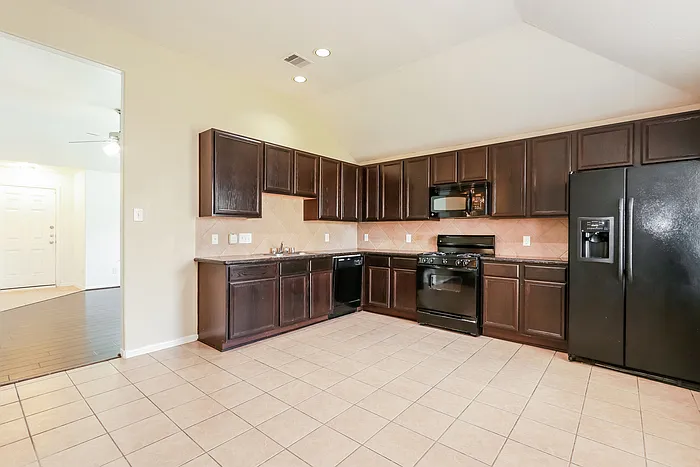 1015 Bahia Vista Dr — Photo 6