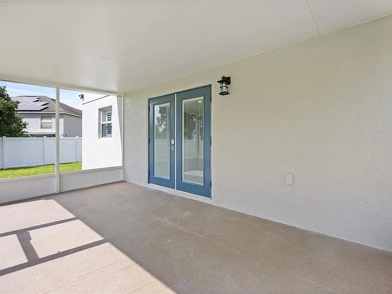 4510 SE 32nd Pl — Photo 42