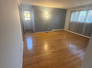 172 2nd St FLOOR 2, Hicksville, NY 11801