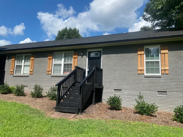 245 Long Bow Rd, Salisbury, NC 28144