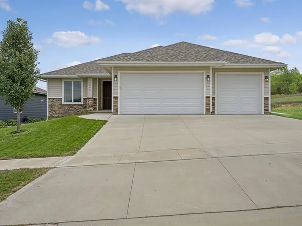 6845 Brookside Dr, Sioux City, IA 51106