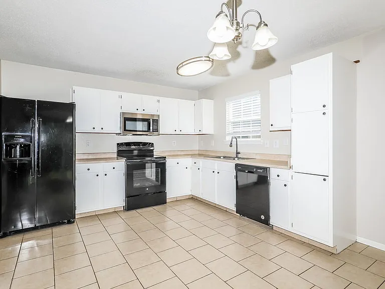 7394 Tassel Ct — Photo 7