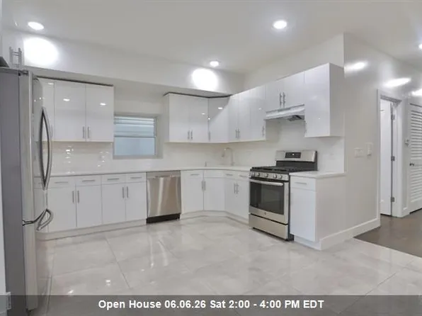 647 Ocean Avenue image 1 of 33