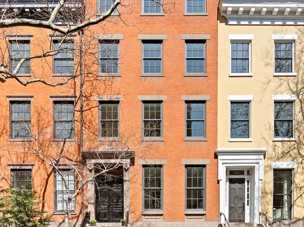 127 West 11th Street image 2 of 22