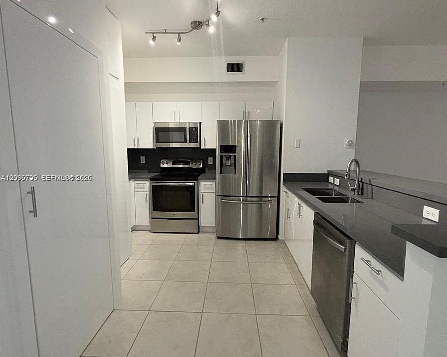1st image of 7220 NW 114th Ave #20916