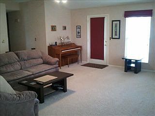 2nd image of 1600 Dakota Dr