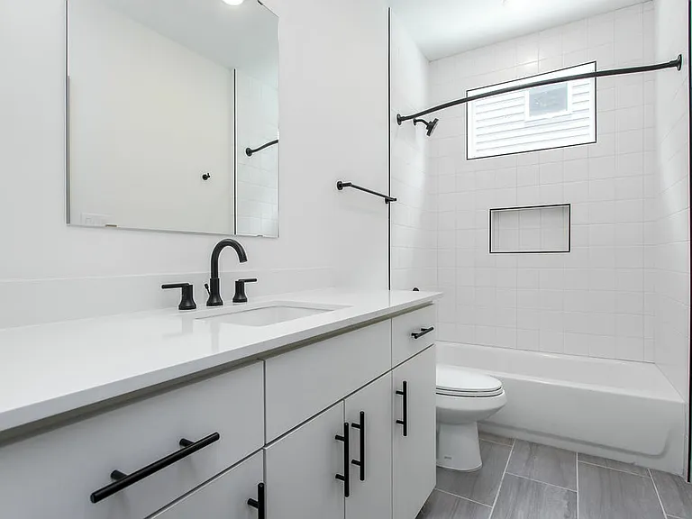 4001 Roseland Ave — Photo 73