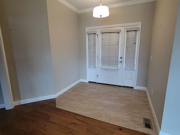 5th image of 7917 Bingham Dr