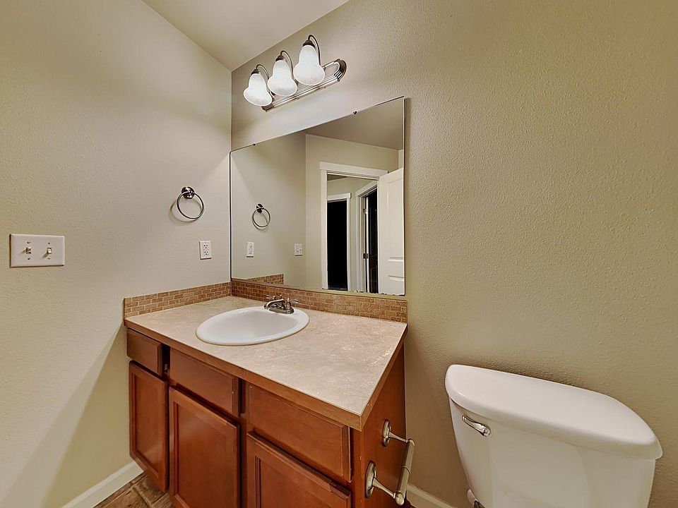 1st image of 10414 197th Street Ct E