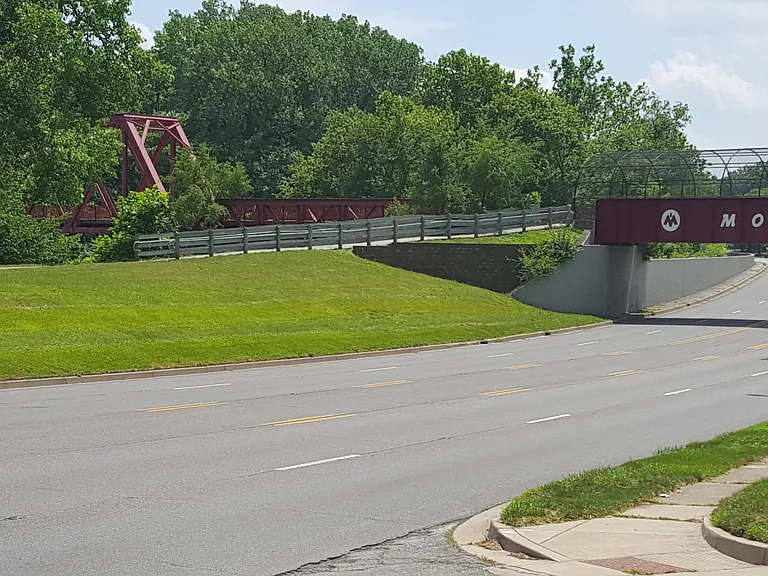 3602 E Fall Creek Parkway North Dr — Photo 10