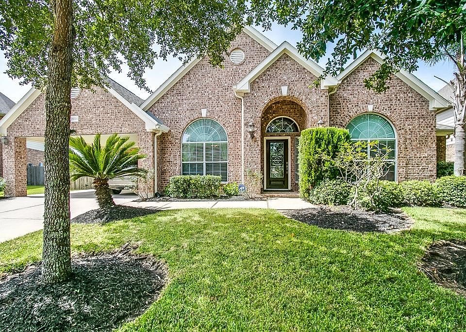 1st image of 21146 Breezy Shore Ln